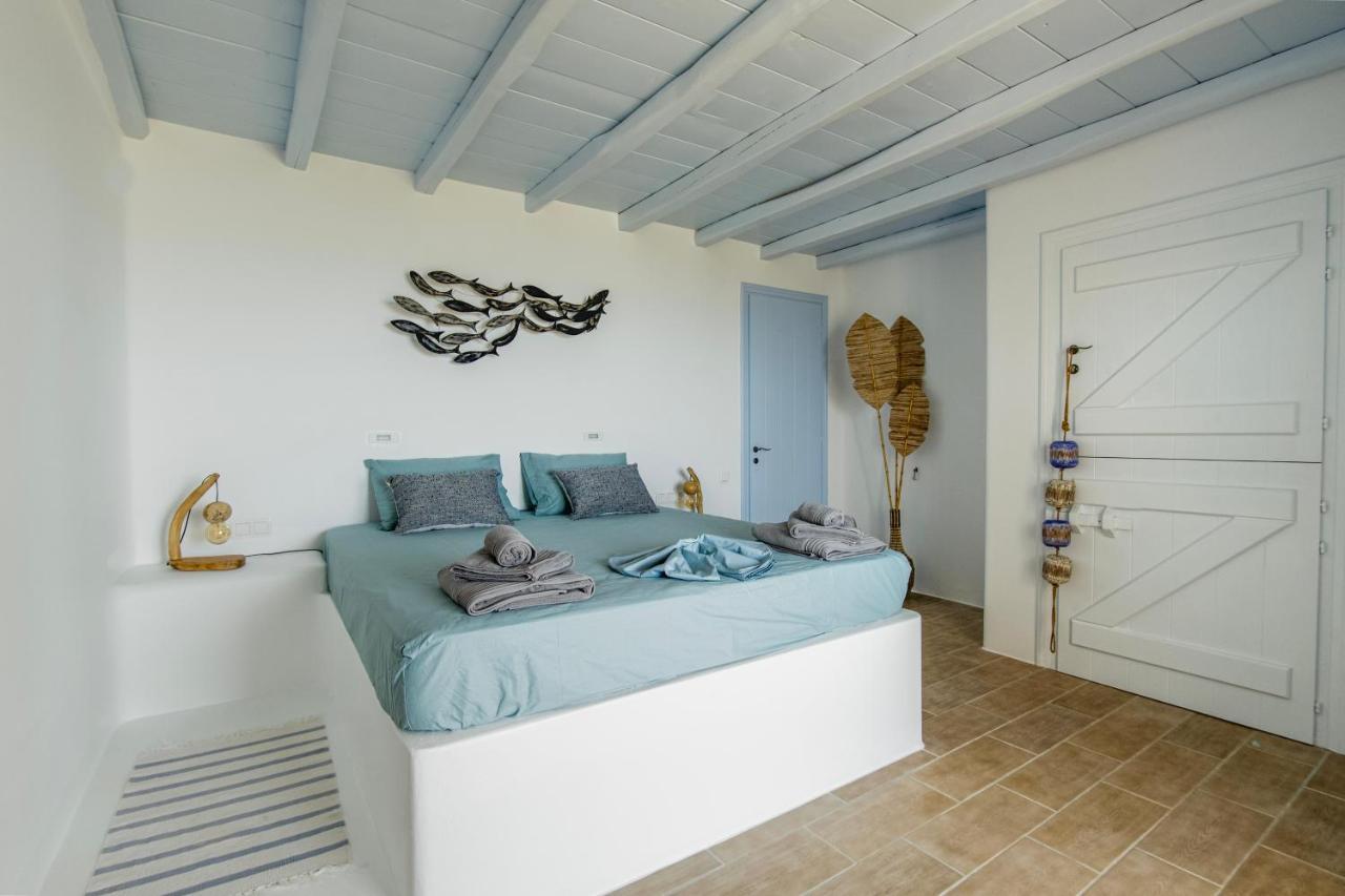 Villa Rossi Paros Luxury Apartments And Suites دريوس المظهر الخارجي الصورة